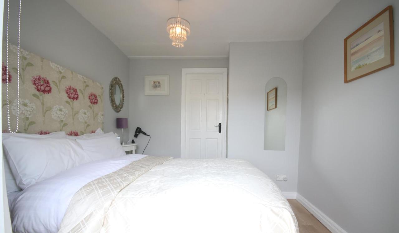 Apartment Errismore House