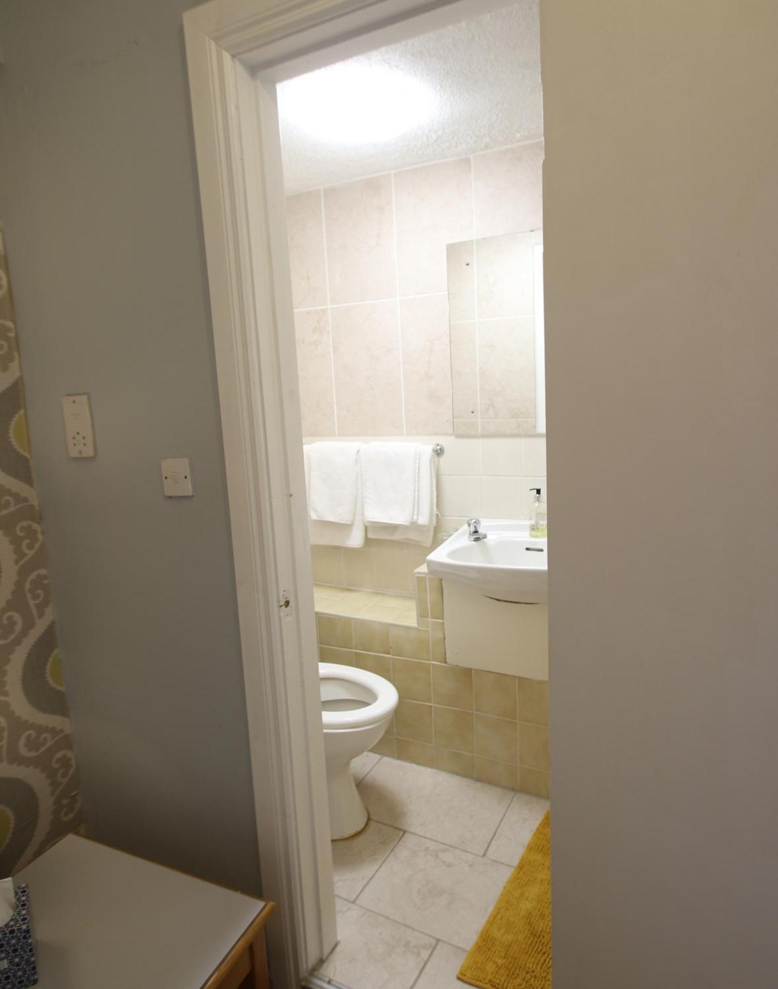 Errismore House Apartment